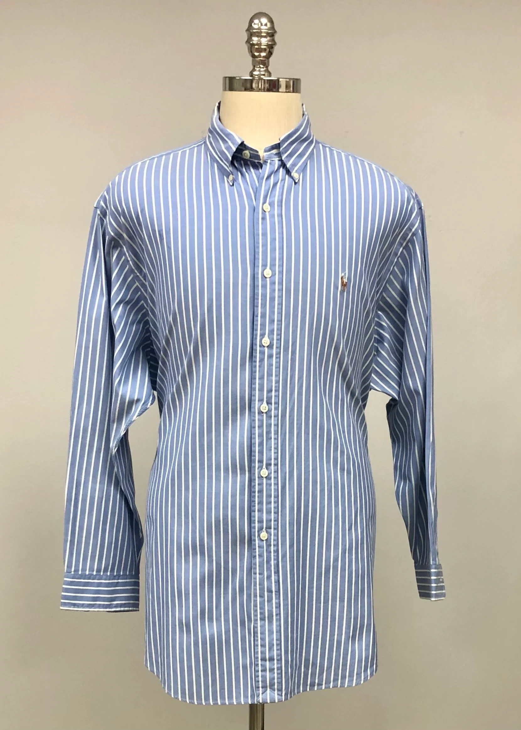 Camisa Polo Ralph Lauren 🏇🏼 color azul con patron de rayas en color Blanco Talla XL Entalle Clásico - Imagen 2